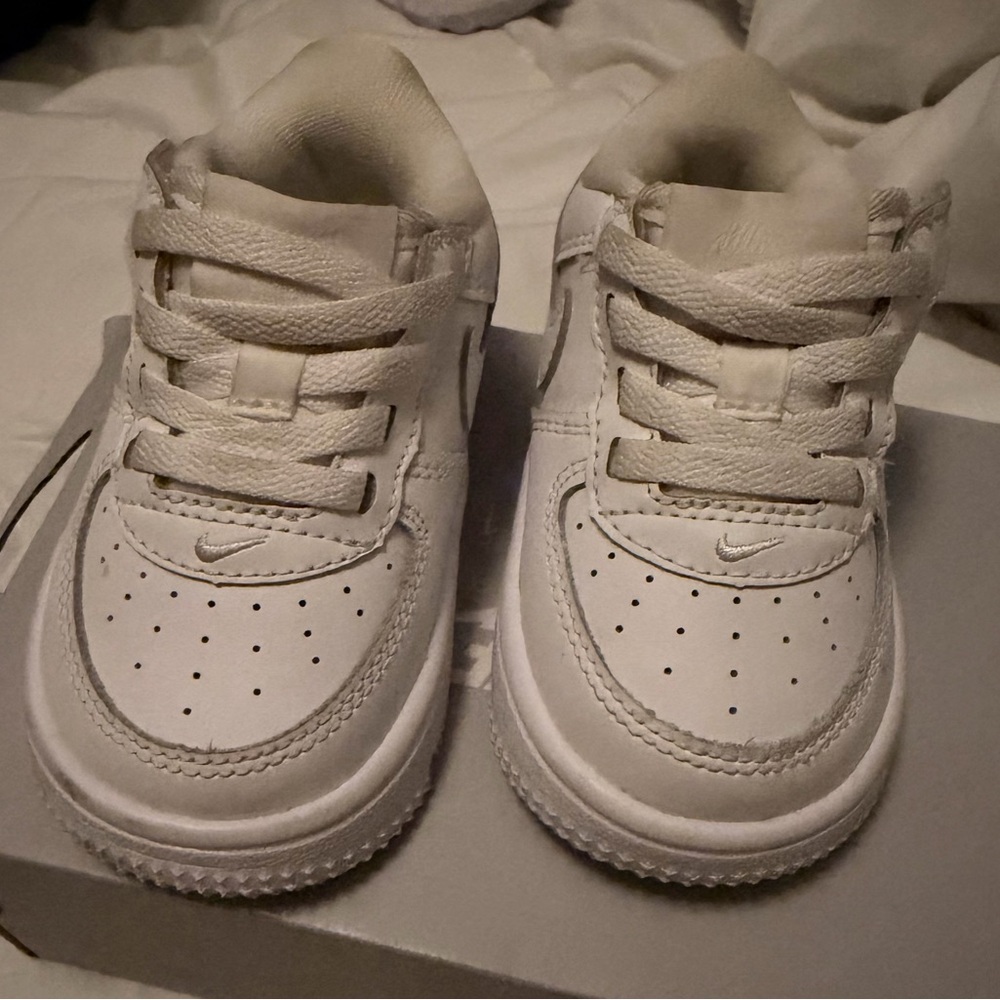 Nike White Kids Sneakers - Low Top Lace